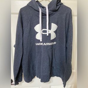 Under Armour hoodie loose fit